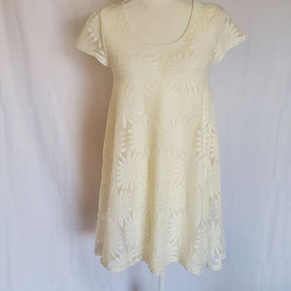 Kimchi Blue babydoll sunflower daisy lace dress Small - Picture 9 of 9